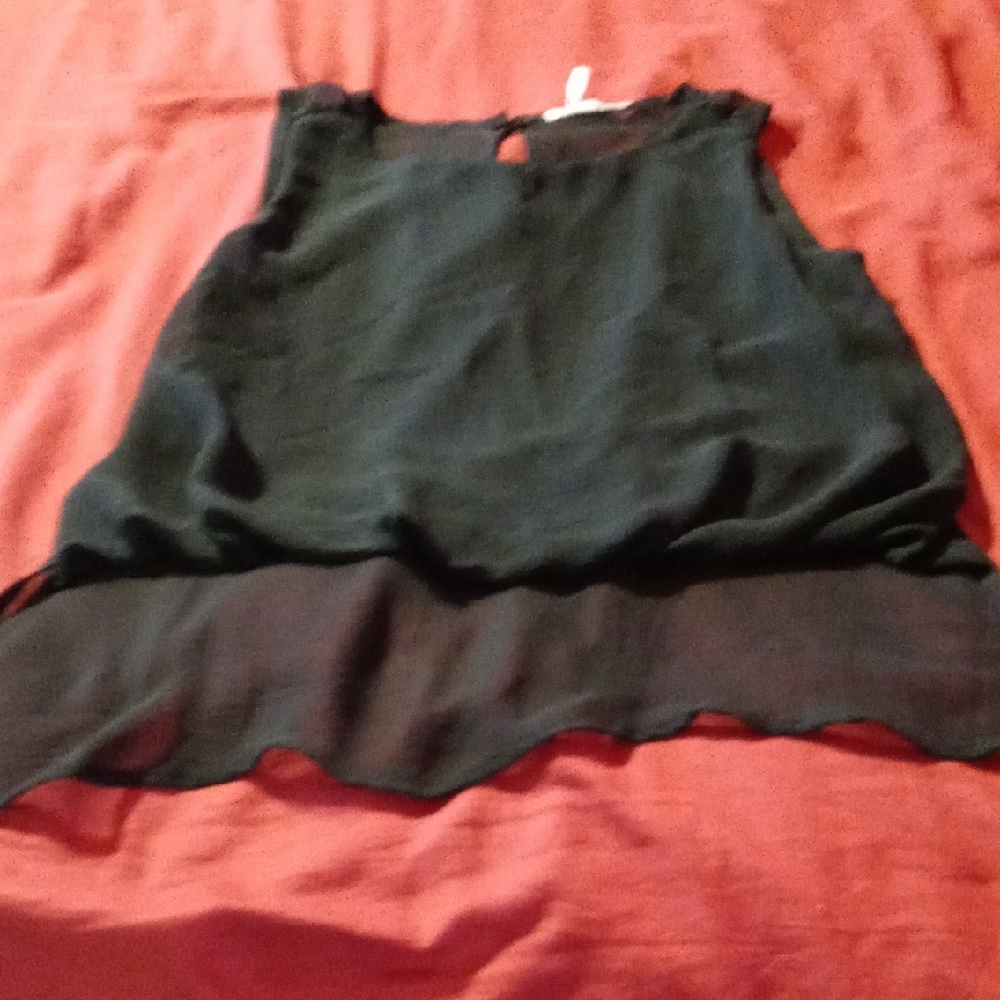 a'gaci Elegant Black Sleeveless Blouse